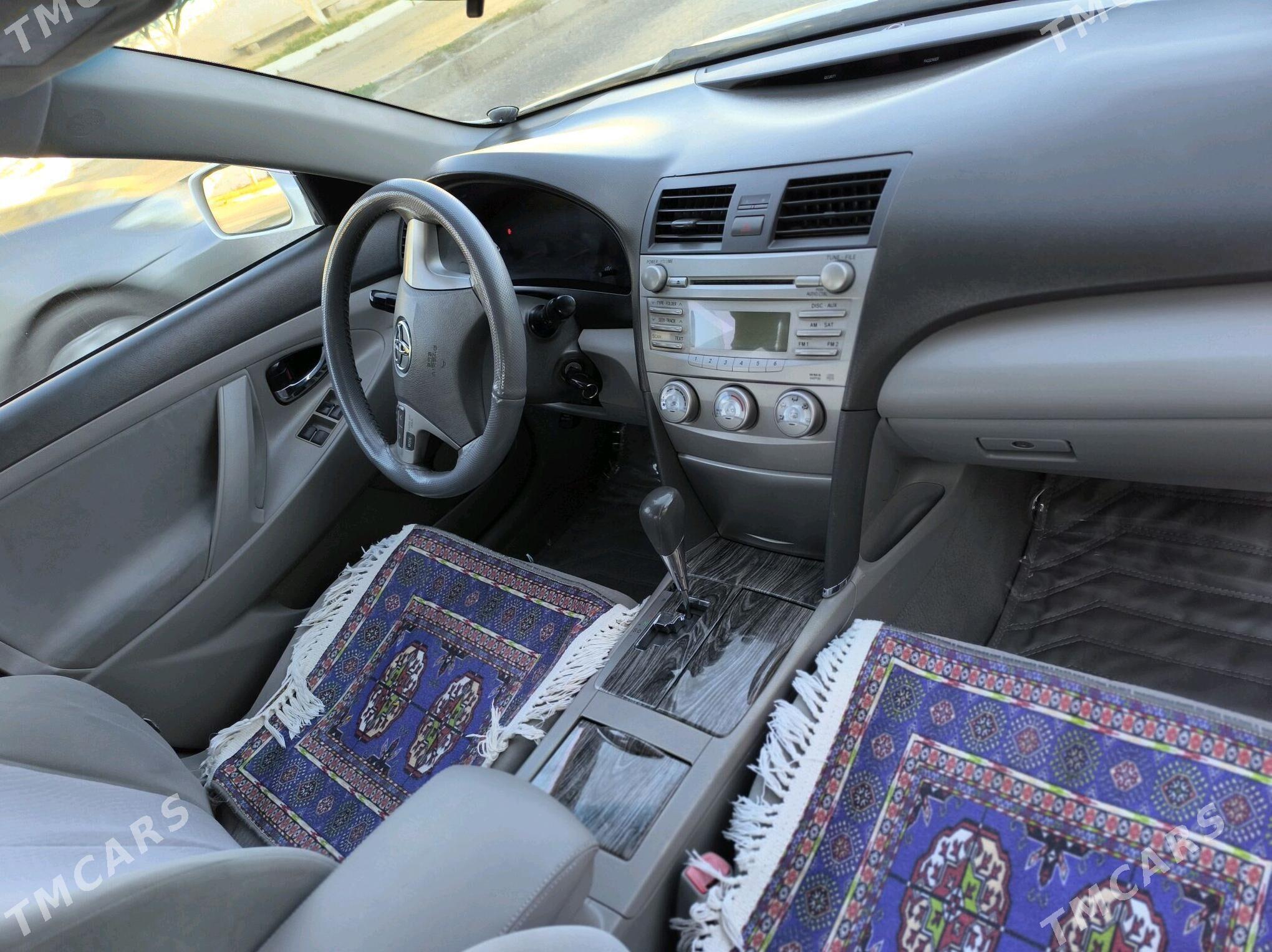 Toyota Camry 2010 - 196 000 TMT - Balkanabat - img 2