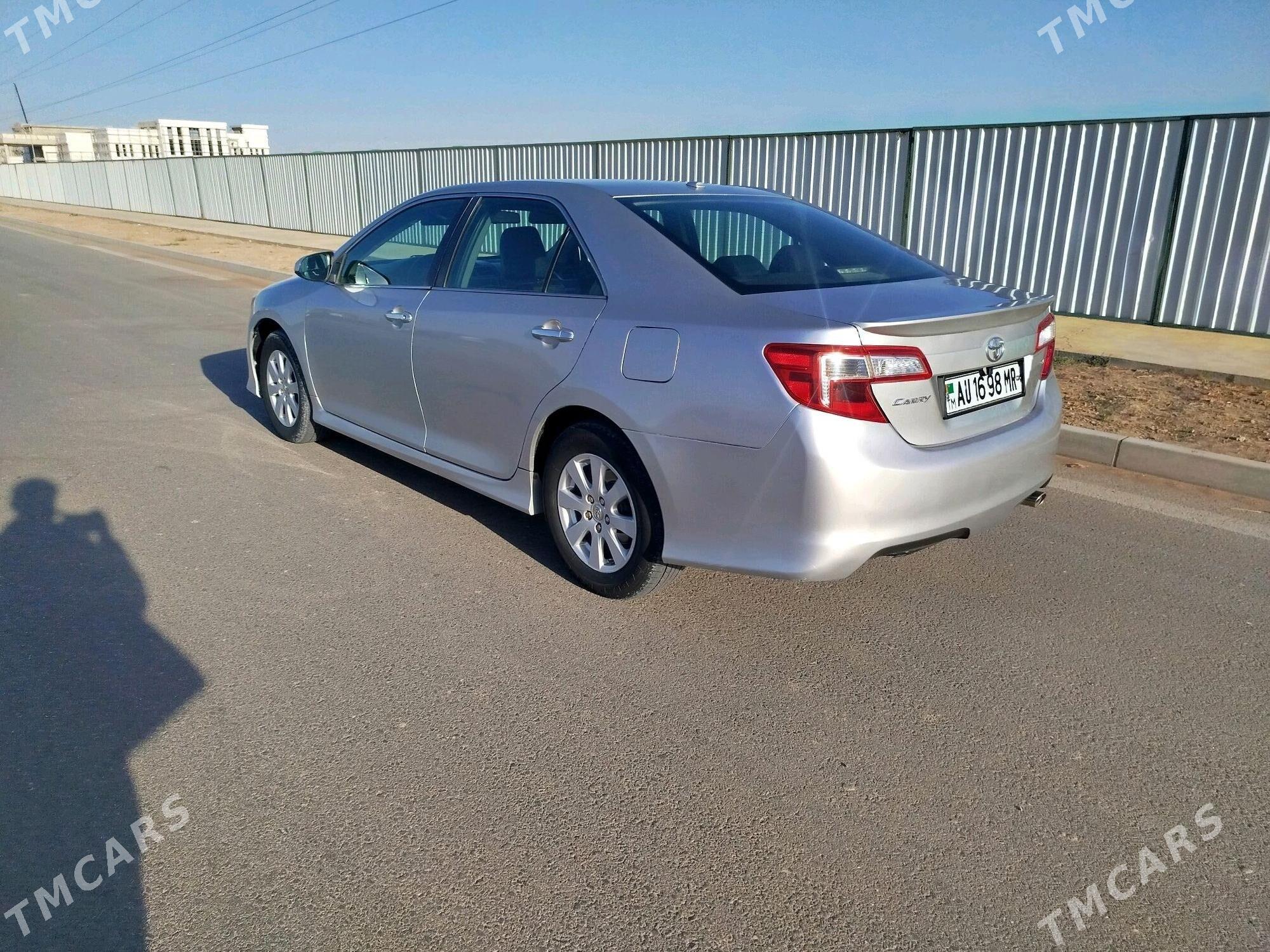Toyota Camry 2011 - 195 000 TMT - Мары - img 2