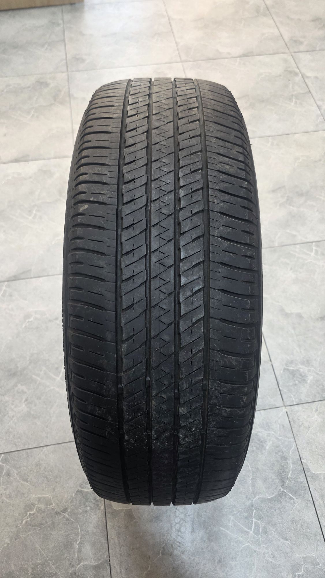 235 65 18 Bridgestone. 1 stuk 600 TMT - Мары - img 3
