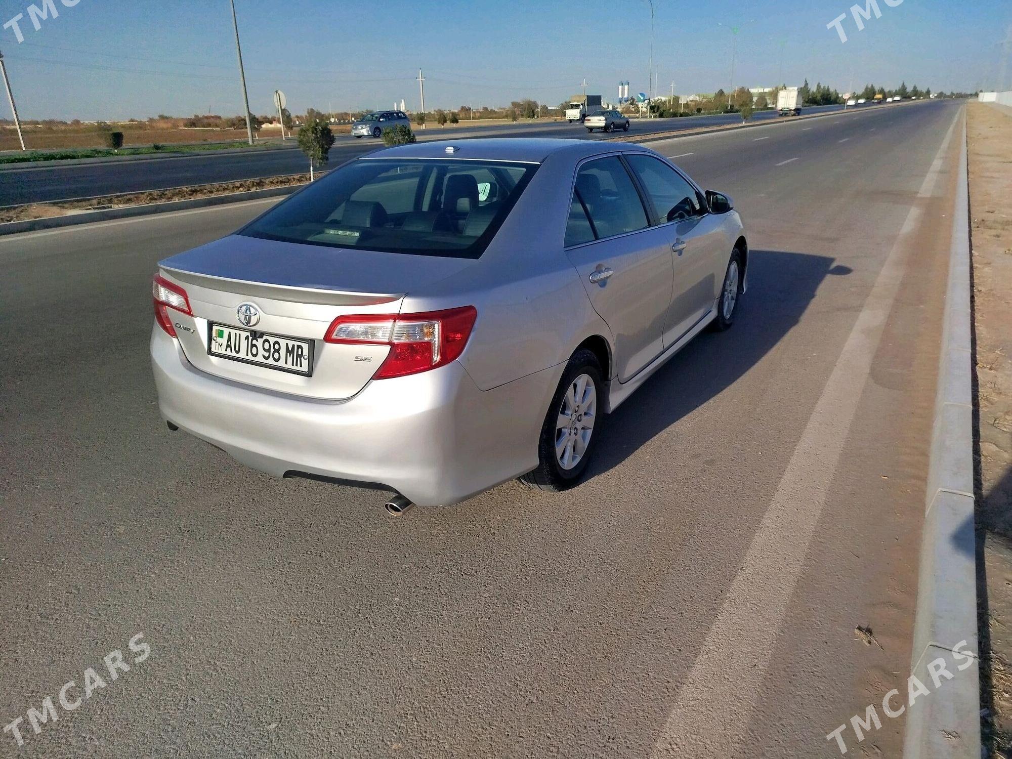 Toyota Camry 2011 - 195 000 TMT - Мары - img 4