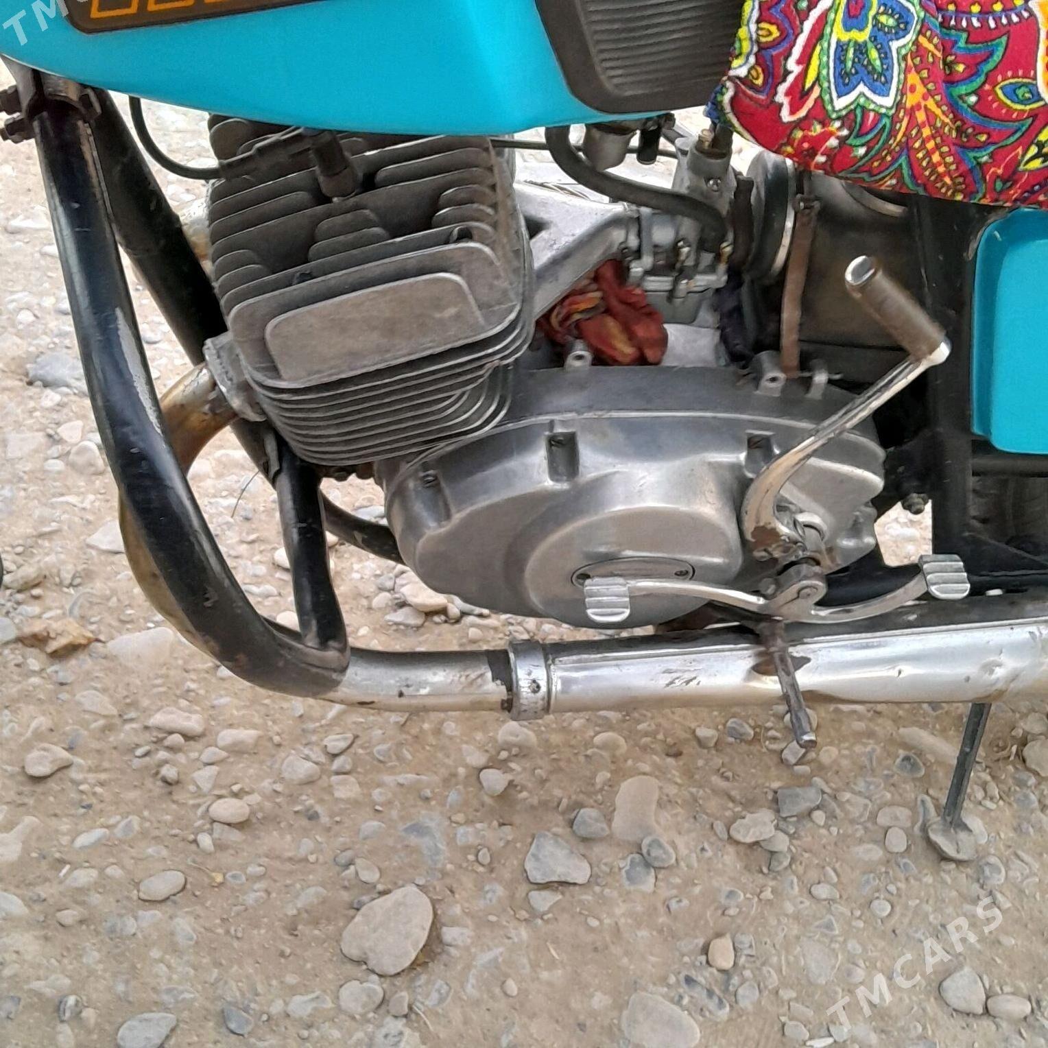 Iž Ýupiter 2015 - 14 000 TMT - Бабадайхан - img 6