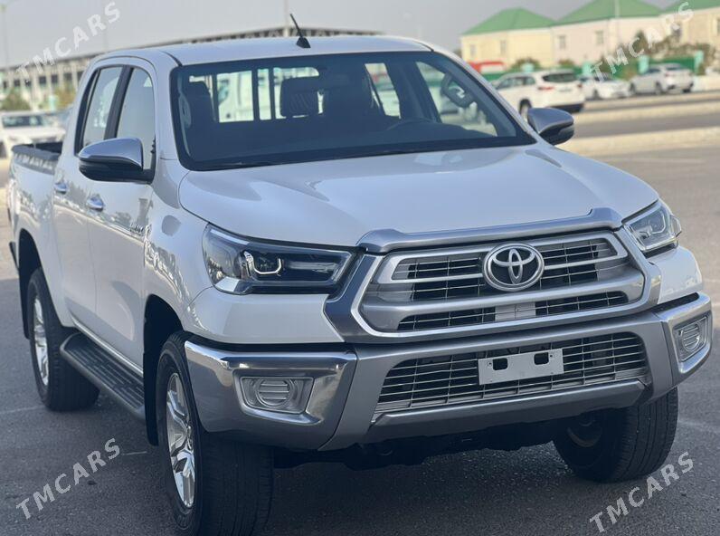 Toyota Hilux 2022 - 550 000 TMT - Aşgabat - img 1