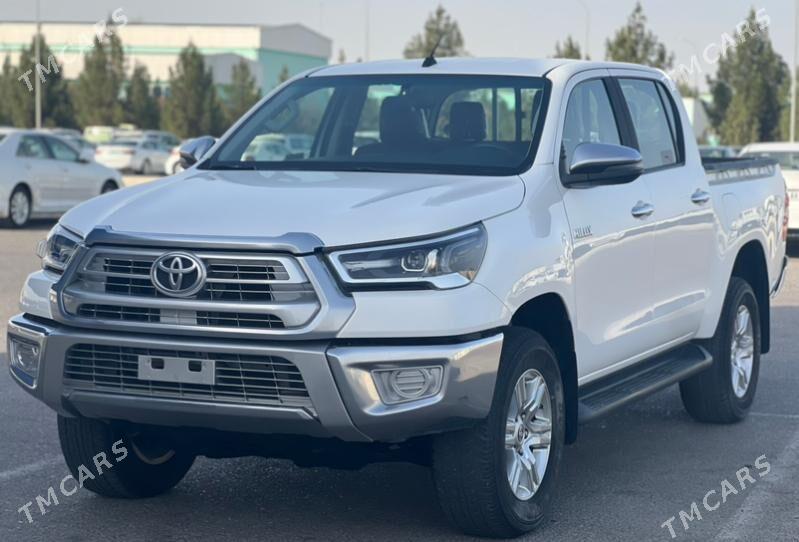 Toyota Hilux 2022 - 550 000 TMT - Aşgabat - img 2