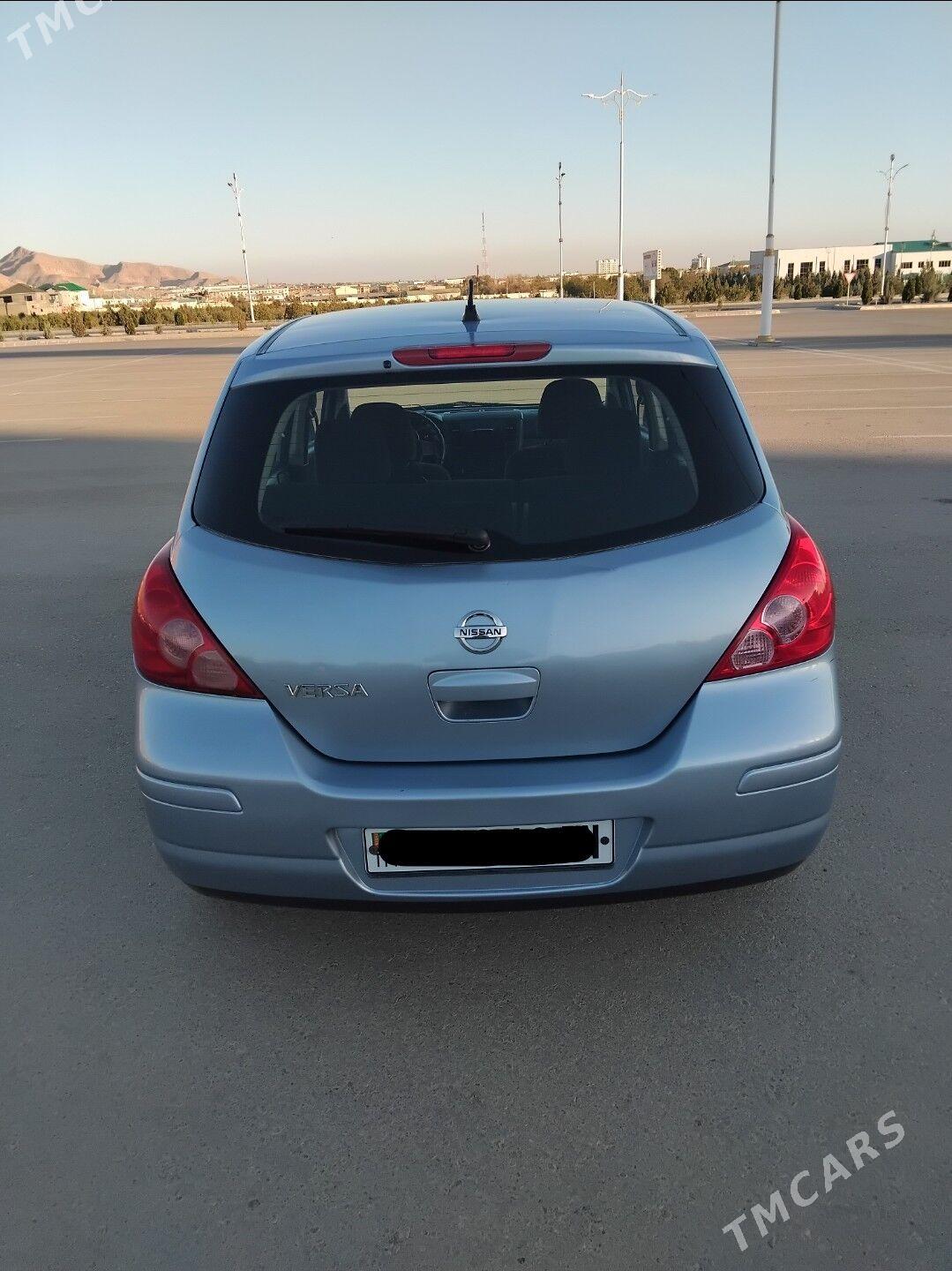 Nissan Versa 2010 - 115 000 TMT - Balkanabat - img 4