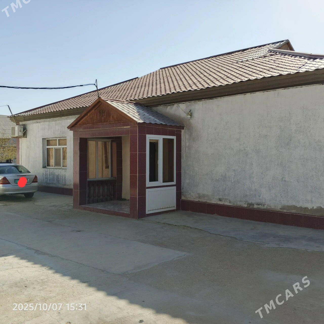 duzrmergen nebitji 4 - Балканабат - img 1