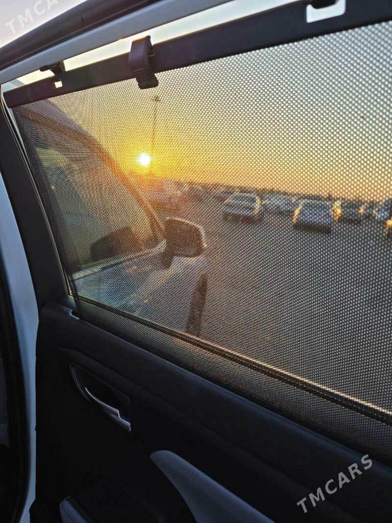 Toyota Highlander 2022 - 640 000 TMT - Türkmenabat - img 10