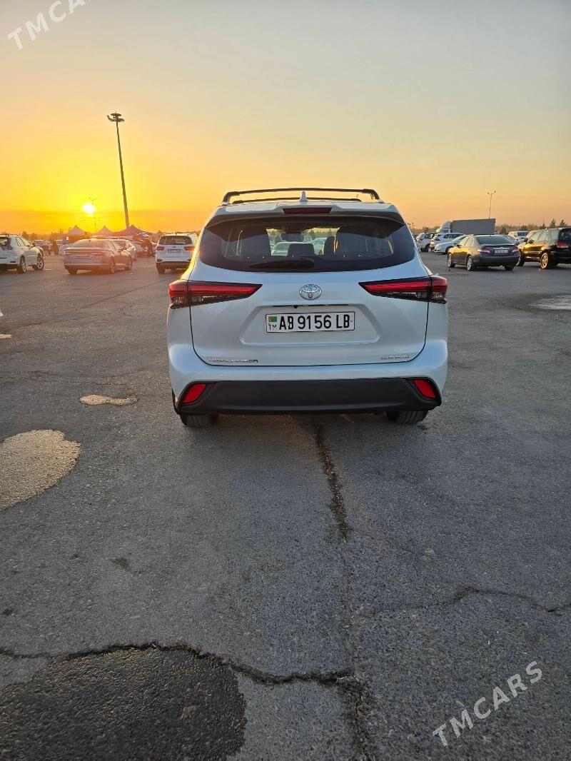 Toyota Highlander 2022 - 640 000 TMT - Türkmenabat - img 6