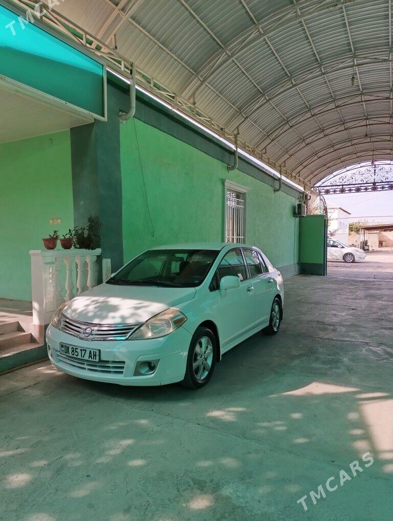 Nissan Versa 2010 - 126 000 TMT - Анев - img 1