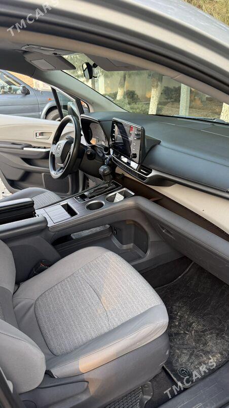 Toyota Sienna 2022 - 560 000 TMT - Мары - img 9
