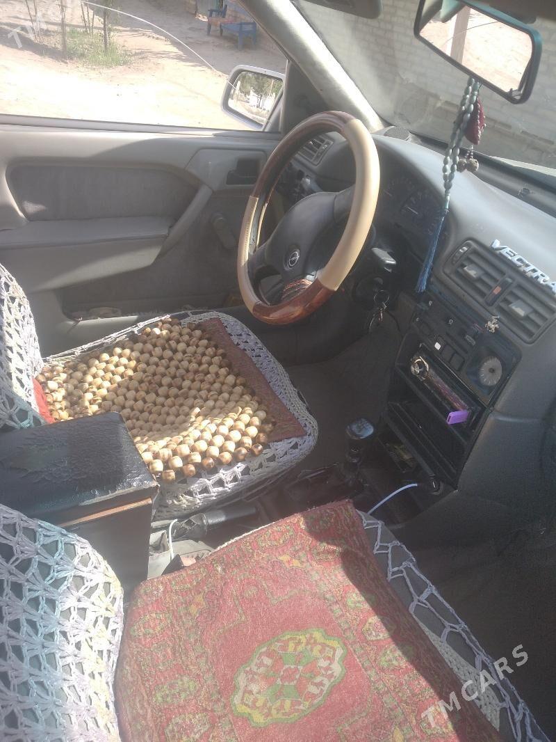 Opel Vectra 1990 - 30 000 TMT - Garabekewül - img 4