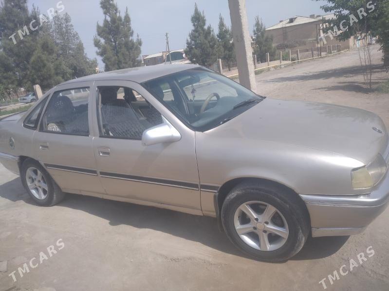 Opel Vectra 1990 - 30 000 TMT - Garabekewül - img 2