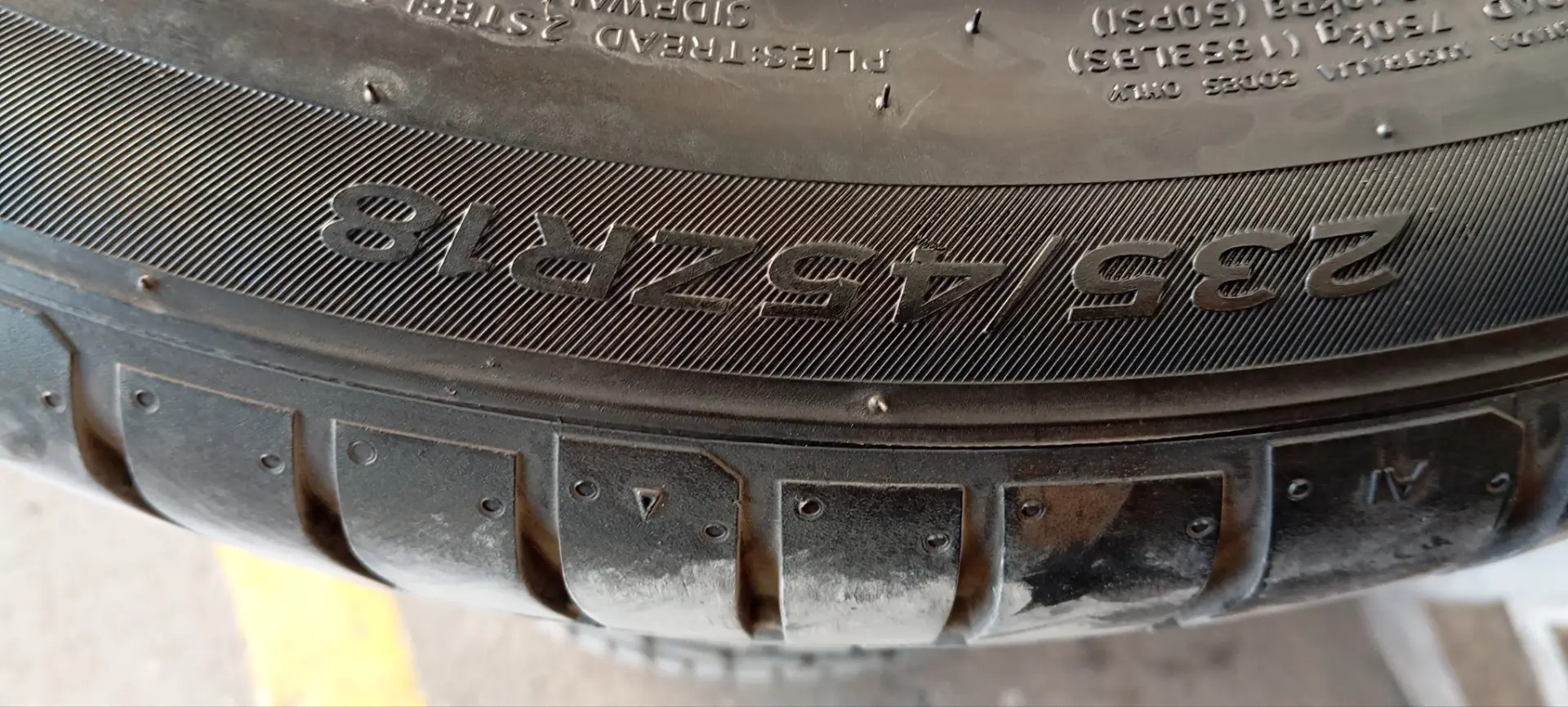 Hankook 235 45 18 Paşdy Taze 2 750 TMT - Garadamak - img 1