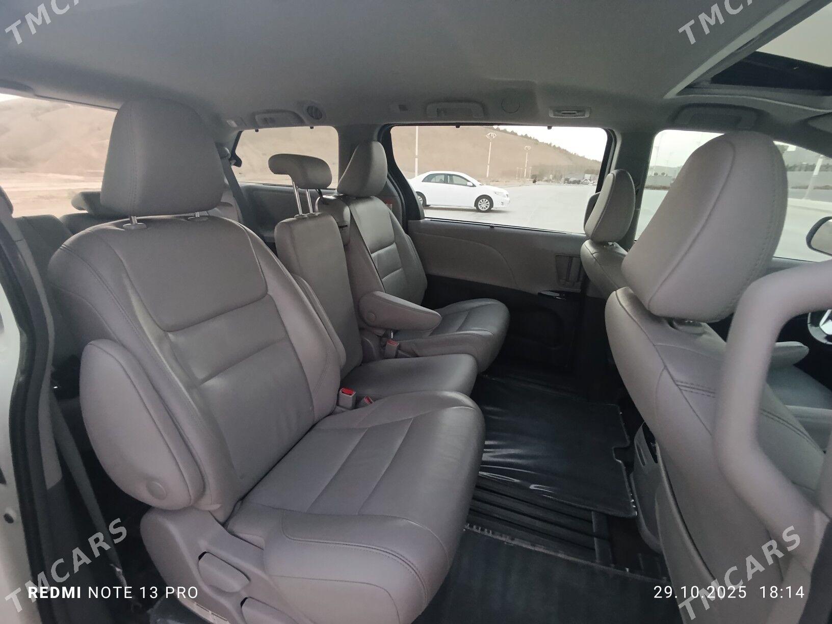 Toyota Sienna 2019 - 460 000 TMT - Ашхабад - img 2