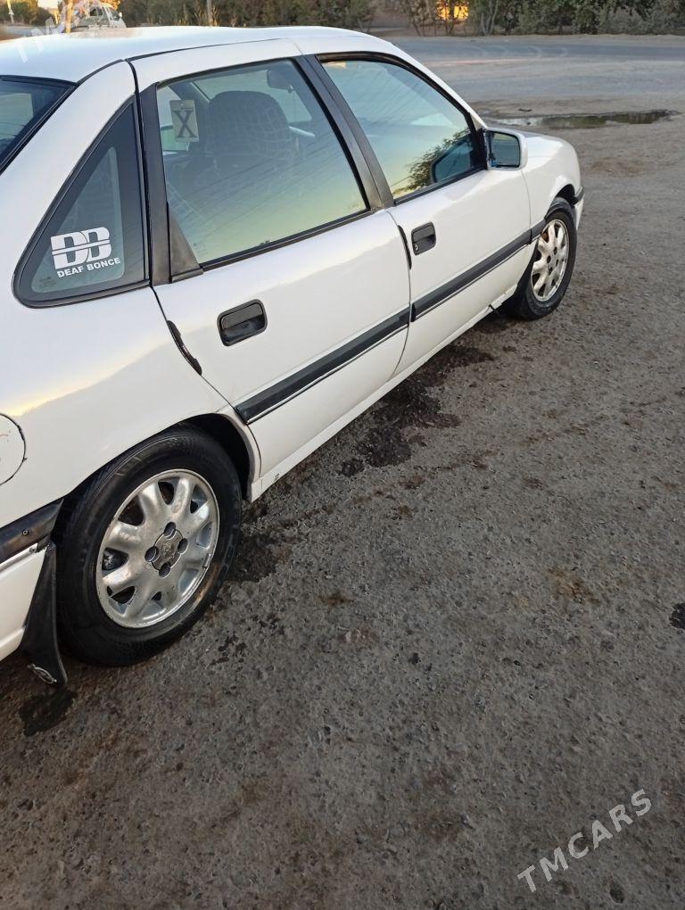 Opel Vectra 1991 - 40 000 TMT - Sakar - img 2