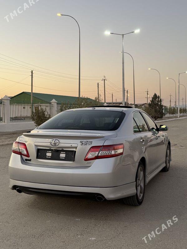 Toyota Camry 2010 - 210 000 TMT - Гумдаг - img 2