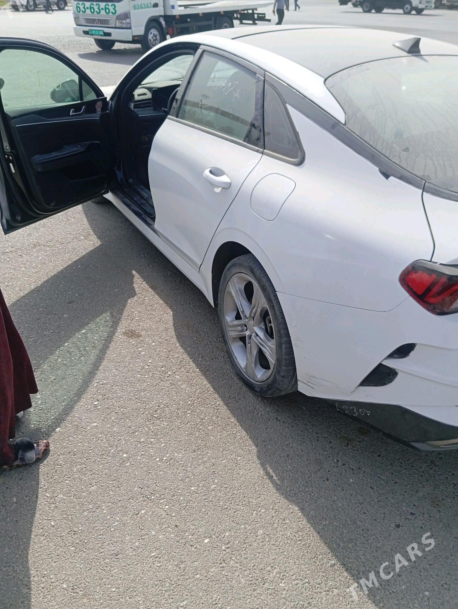 Kia K5 2020 - 225 000 TMT - Ашхабад - img 4