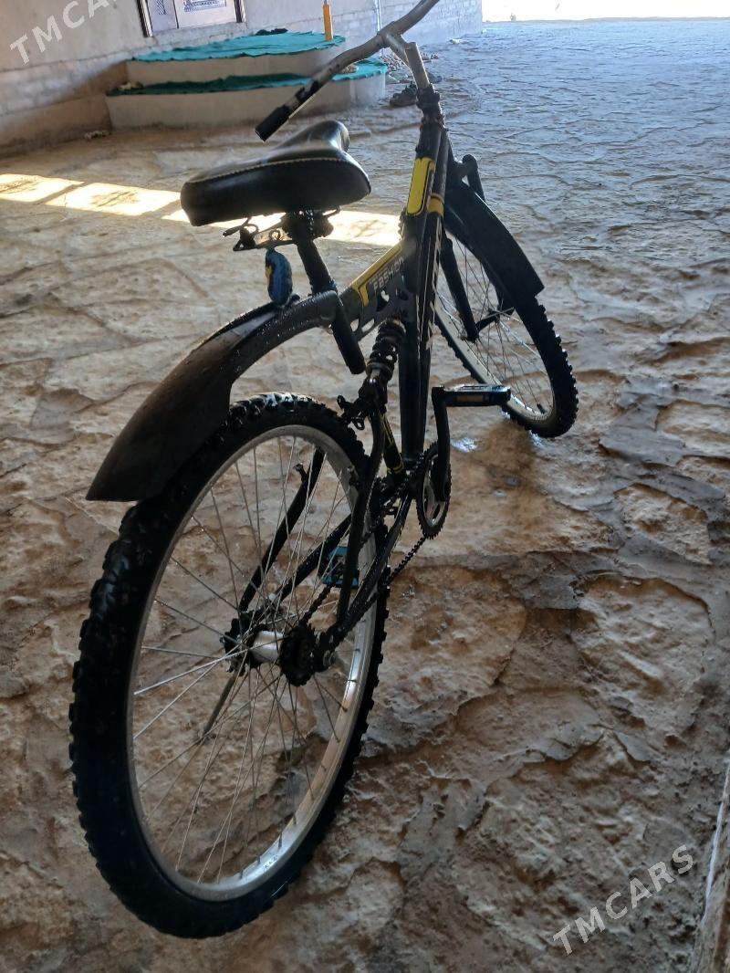 Tigir stels - етр. Туркменбаши - img 2