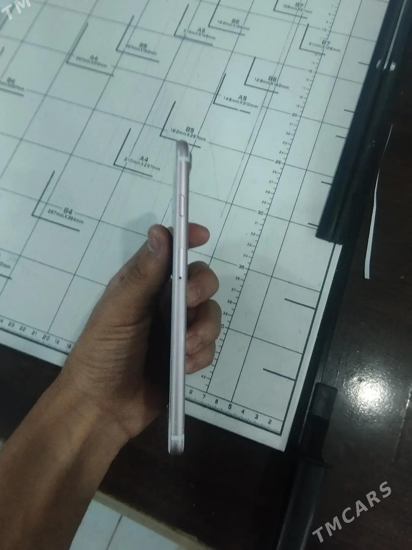 iPone7+ - Кёнеургенч - img 4