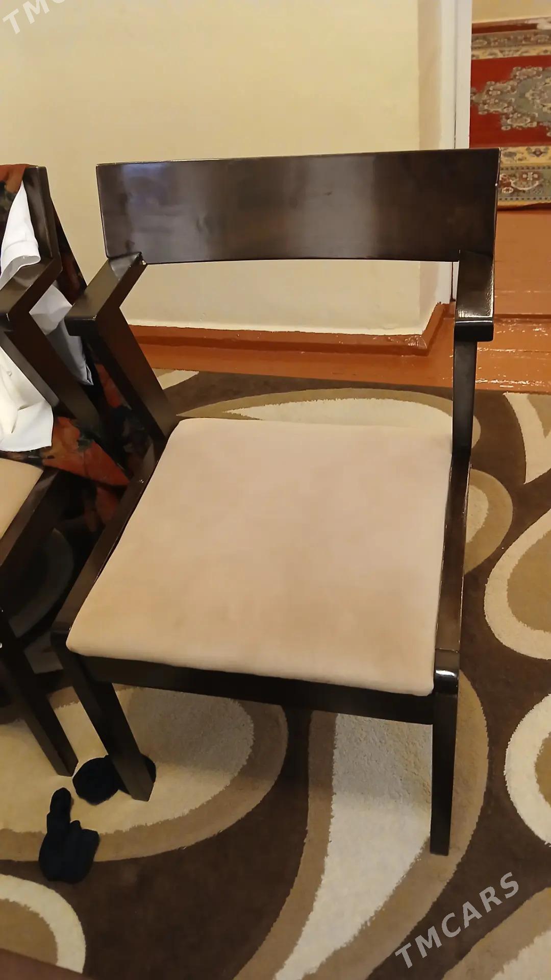 stol stul - Гаудан "В" - img 5