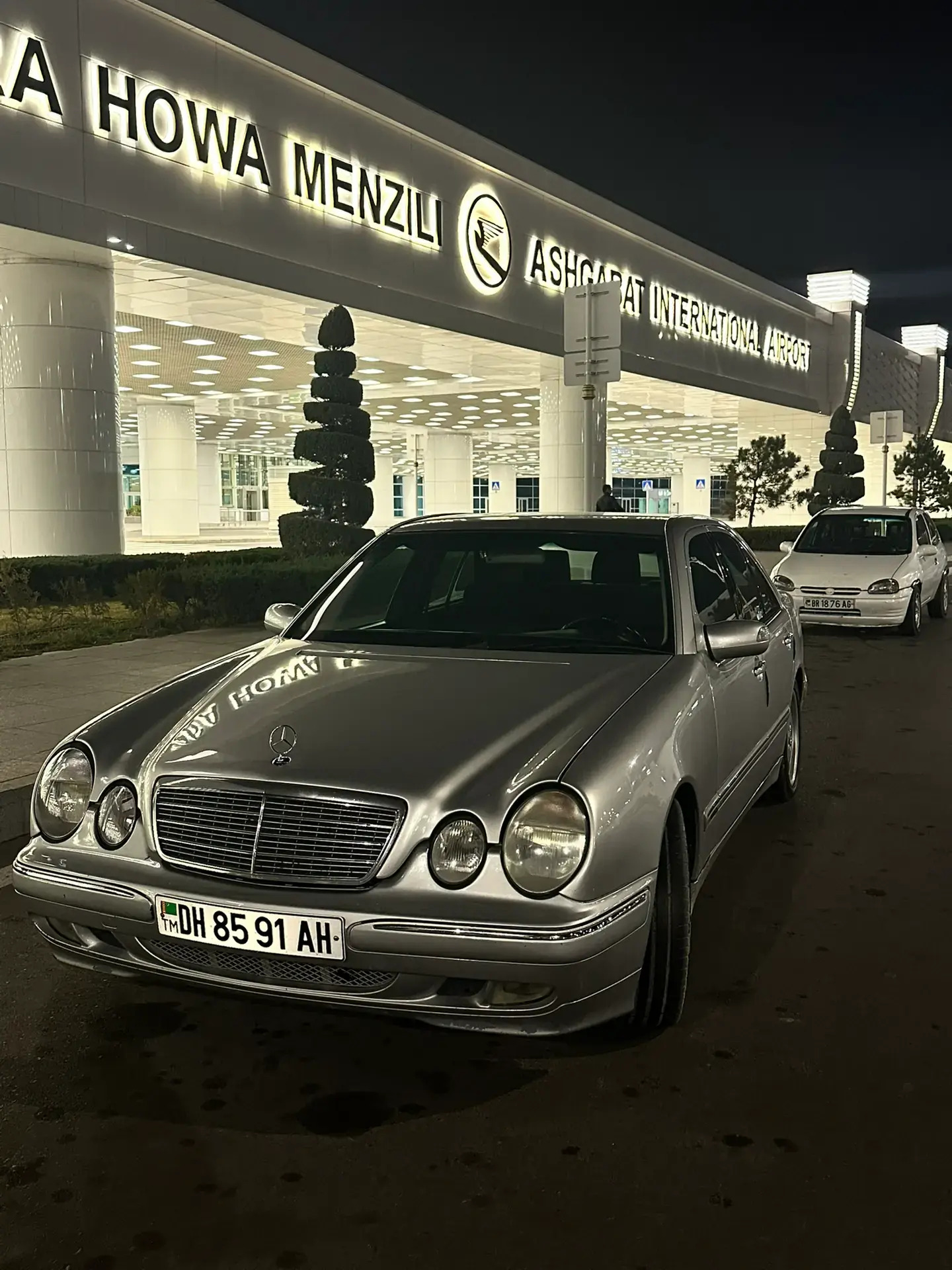Mercedes-Benz E430 2001 - 115 000 TMT - Бахарден - img 7