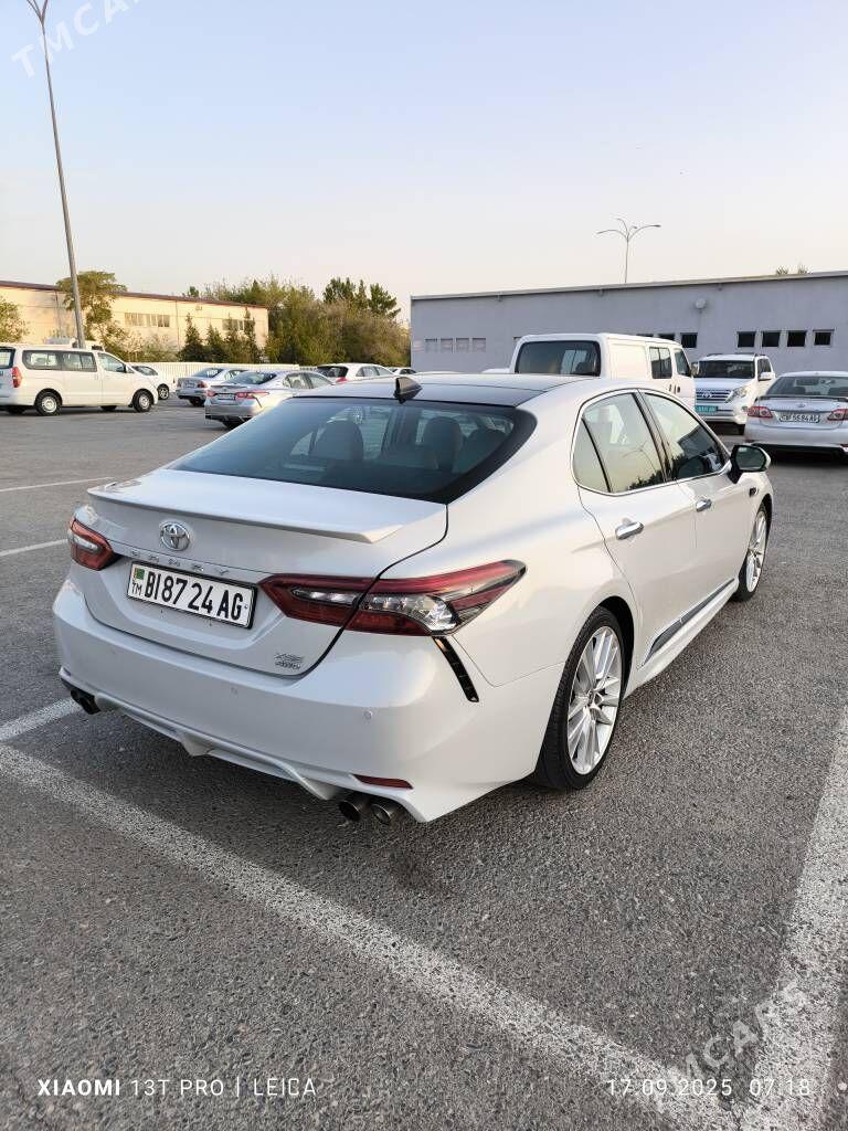Toyota Camry 2022 - 380 000 TMT - Ашхабад - img 4