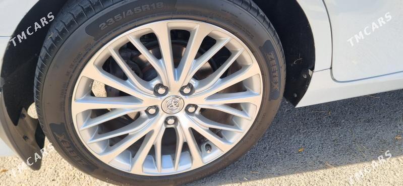 Toyota Camry 2019 - 400 000 TMT - Ашхабад - img 9