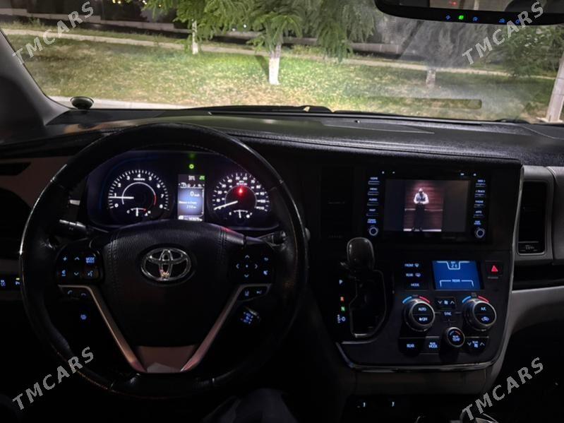 Toyota Sienna 2018 - 395 000 TMT - Ашхабад - img 6