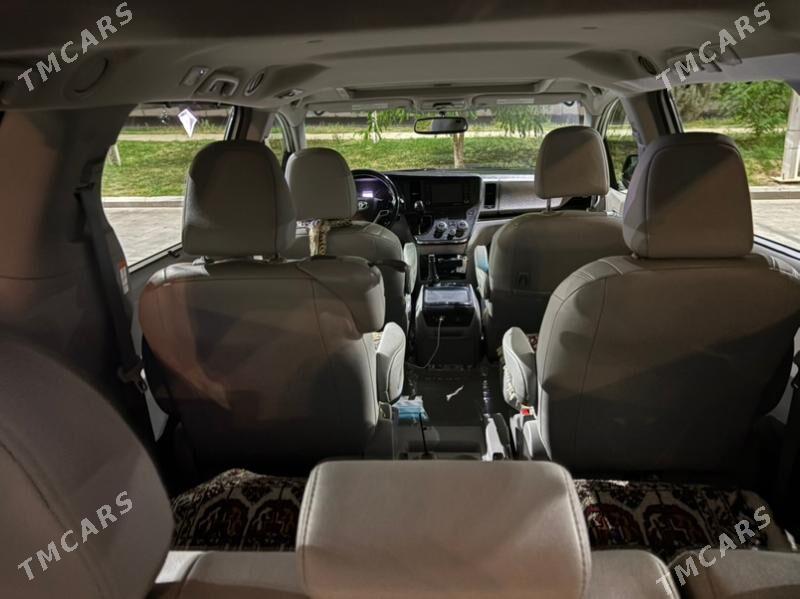 Toyota Sienna 2018 - 395 000 TMT - Ашхабад - img 4