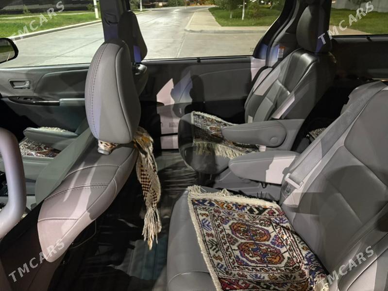 Toyota Sienna 2018 - 395 000 TMT - Ашхабад - img 5