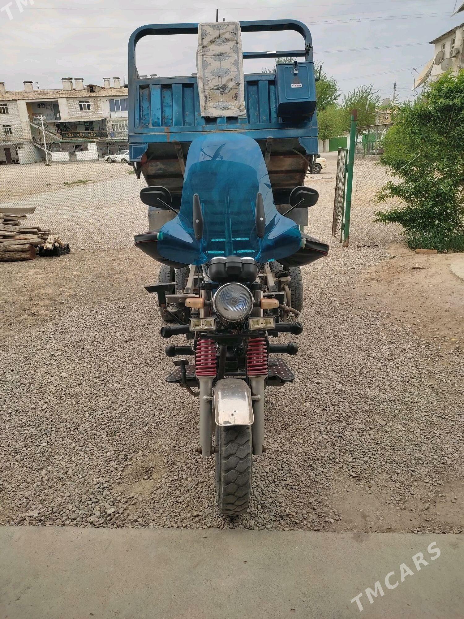 Fekon FK200-14G 2015 - 20 000 TMT - Балканабат - img 4