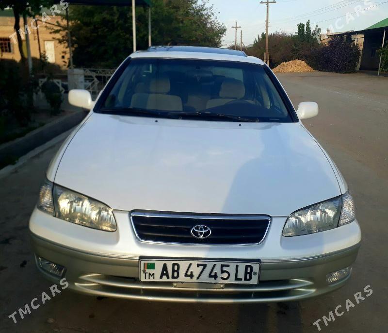 Toyota Camry 1999 - 150 000 TMT - Saýat - img 2