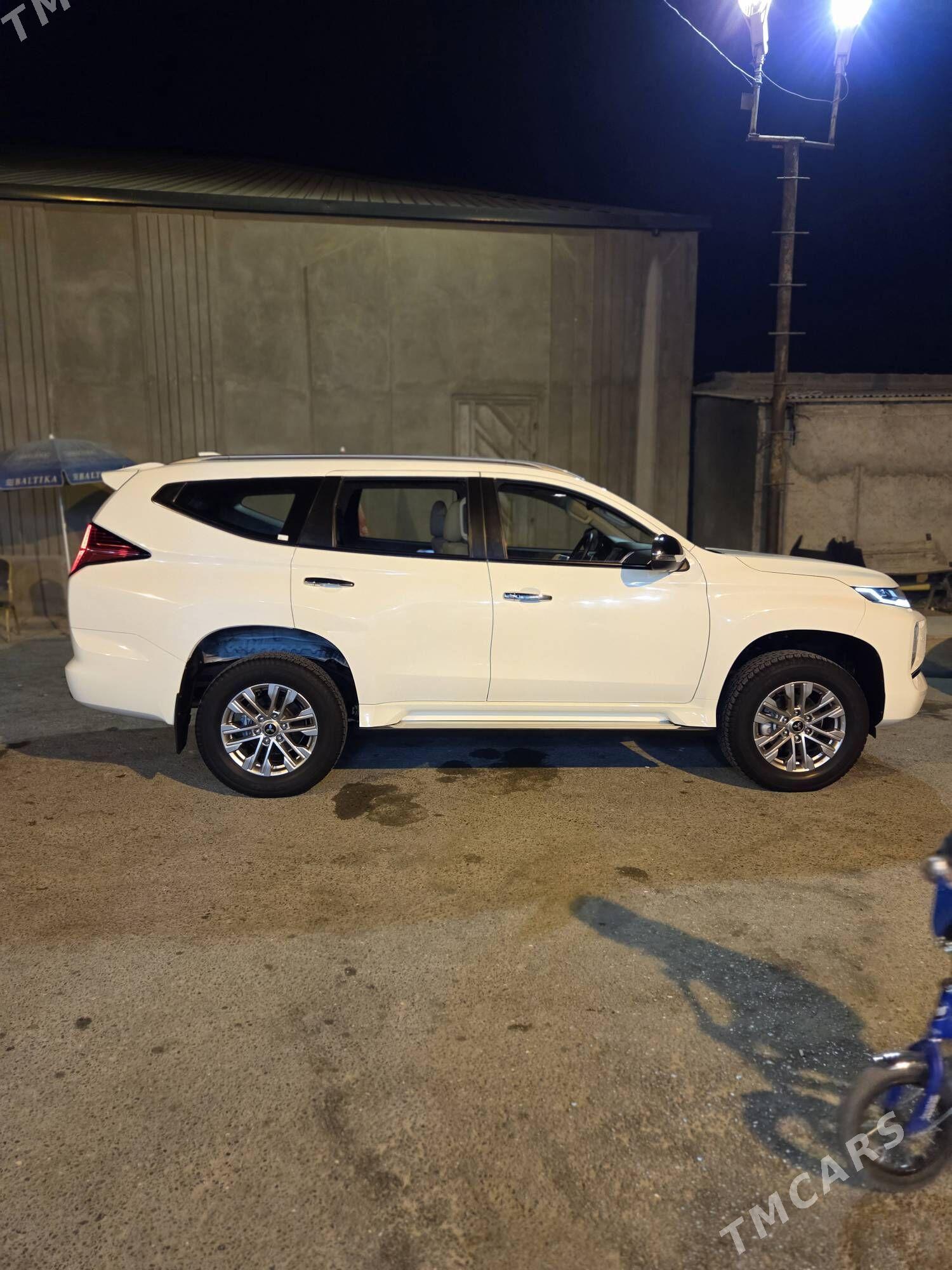 Mitsubishi Montero Sport 2023 - 610 000 TMT - Gökdepe - img 1