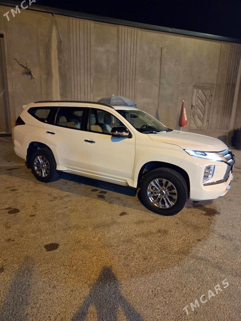 Mitsubishi Montero Sport 2023 - 610 000 TMT - Gökdepe - img 6