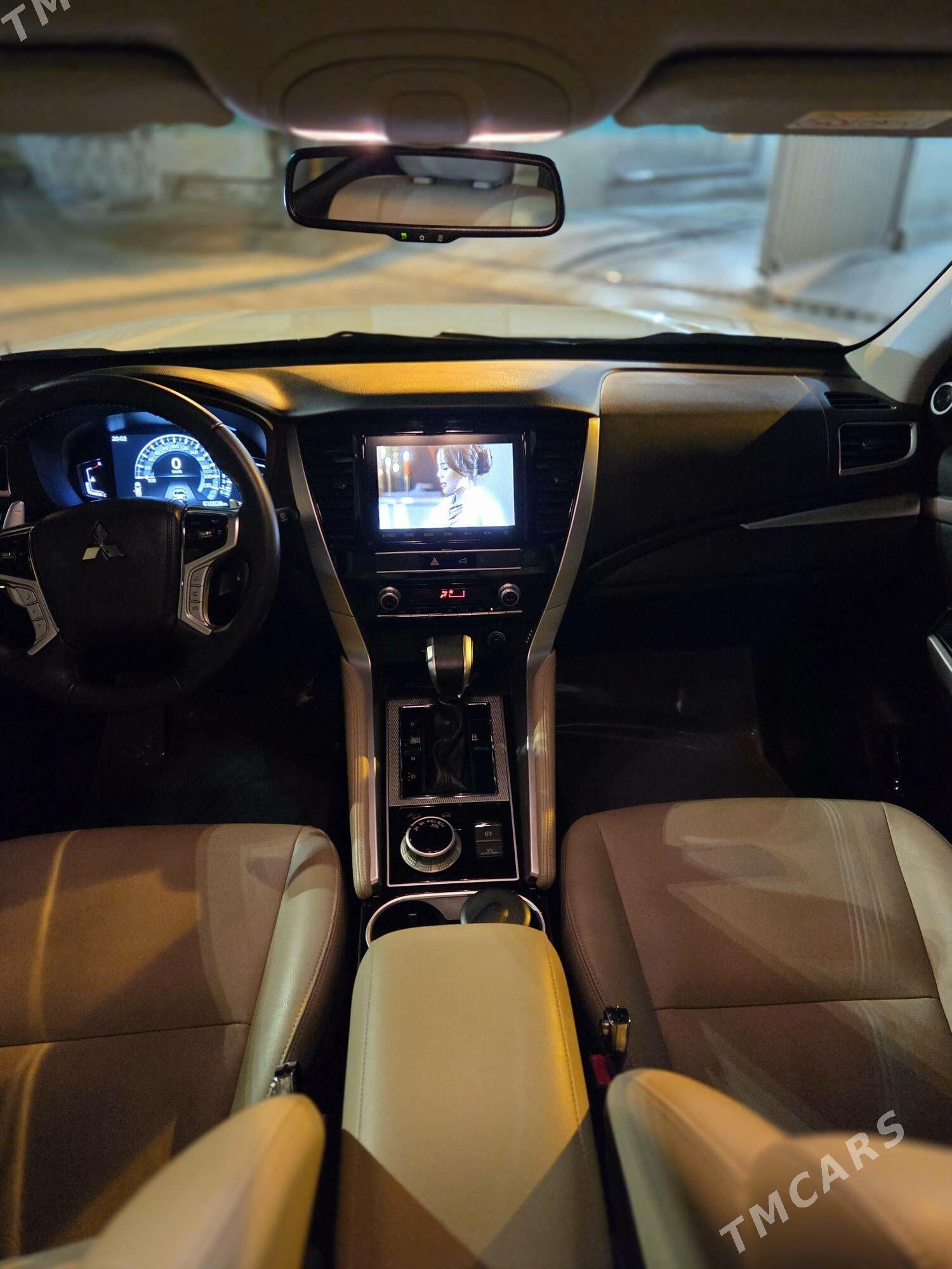 Mitsubishi Montero Sport 2023 - 610 000 TMT - Gökdepe - img 4