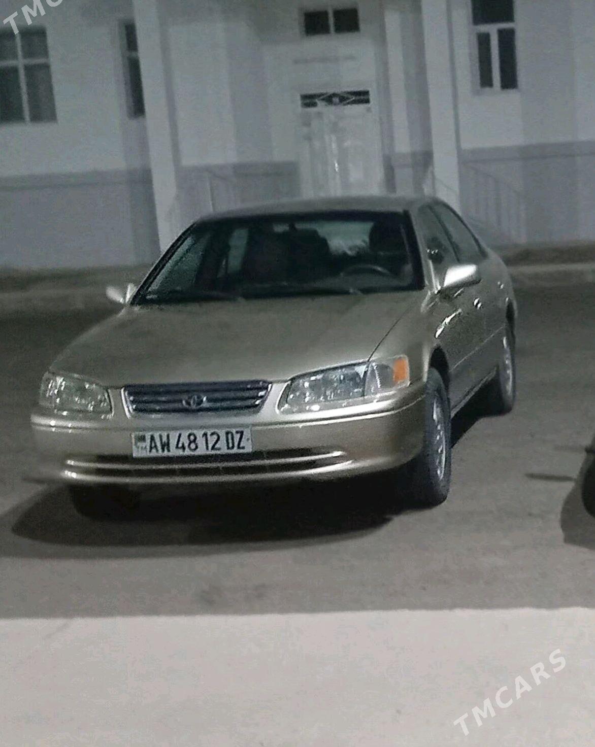 Toyota Camry 2001 - 180 000 TMT - етр. Туркменбаши - img 4