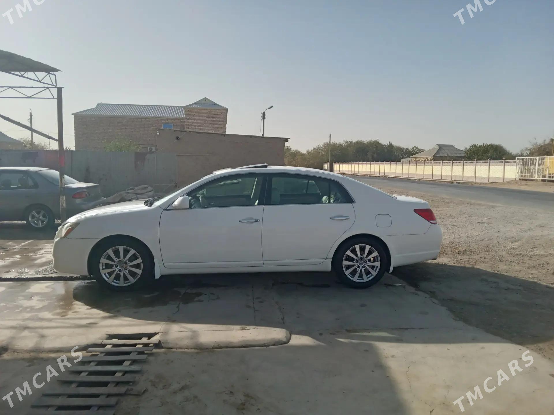 Toyota Avalon 2005 - 195 000 TMT - Мары - img 4