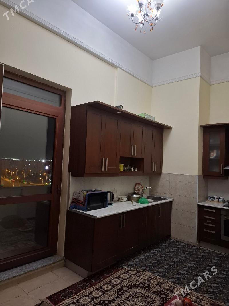 elitga - Moskowskiý köç. (10 ýyl abadançylyk şaýoly) - img 4