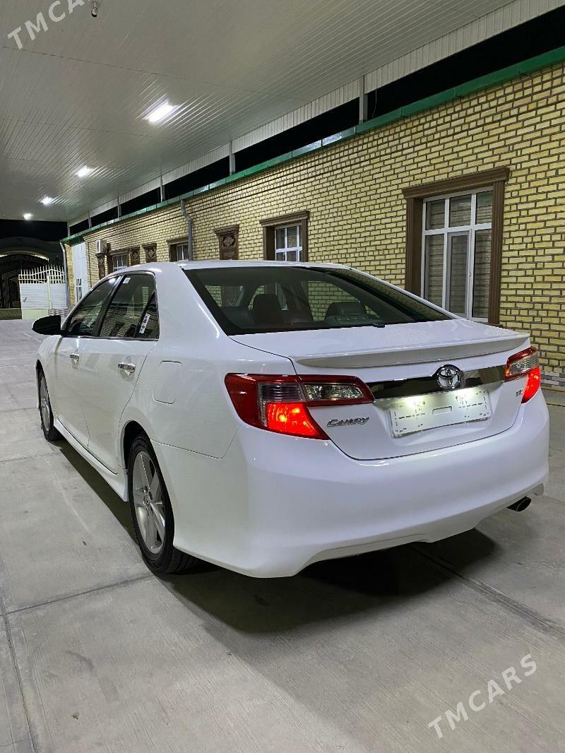 Toyota Camry 2013 - 235 000 TMT - Херрикгала - img 5
