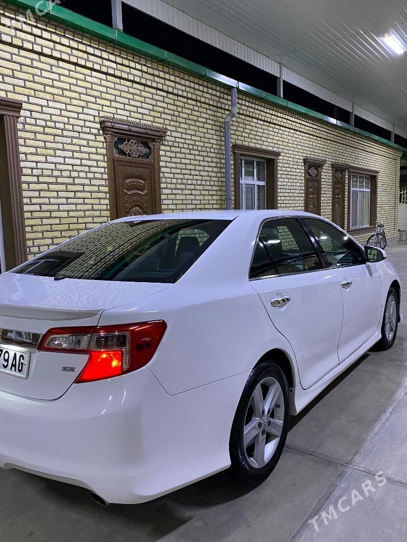 Toyota Camry 2013 - 235 000 TMT - Херрикгала - img 2