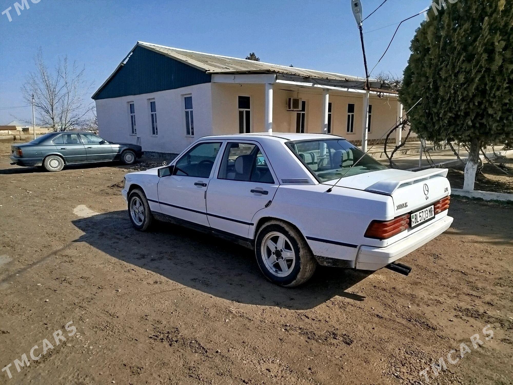 Mercedes-Benz 190E 1989 - 55 000 TMT - Murgap - img 6