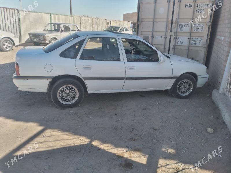 Opel Vectra 1992 - 20 000 TMT - Farap - img 1