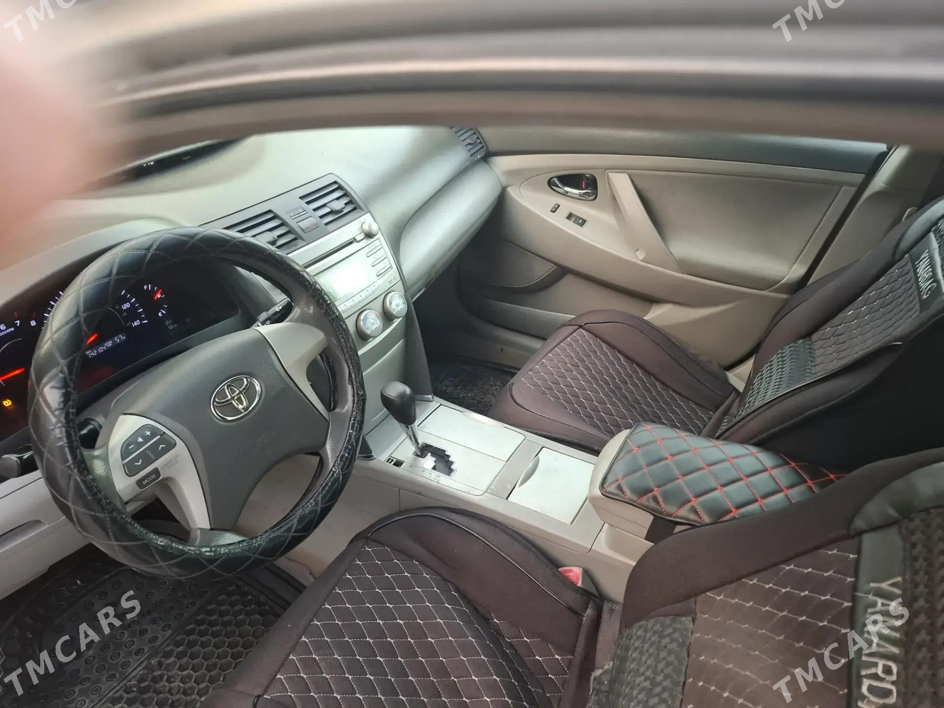 Toyota Camry 2010 - 230 000 TMT - Туркменабат - img 4