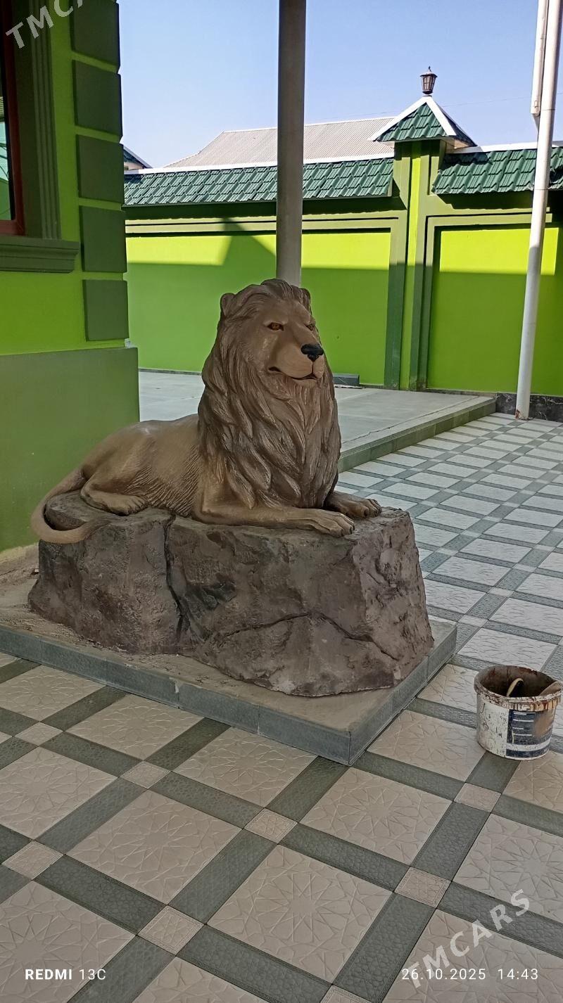 yolbars - Mary - img 2