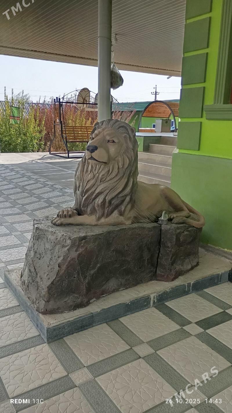 yolbars - Mary - img 3