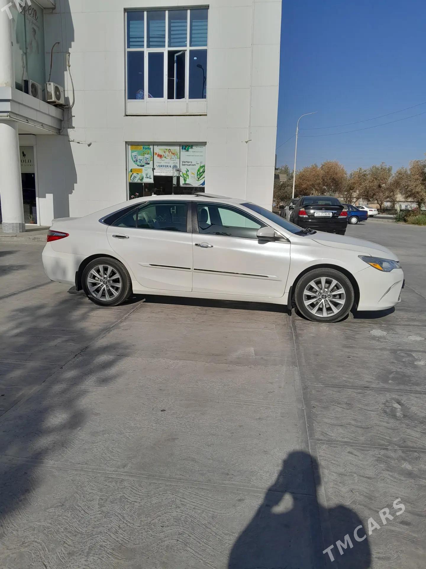 Toyota Camry 2017 - 400 000 TMT - Мары - img 4