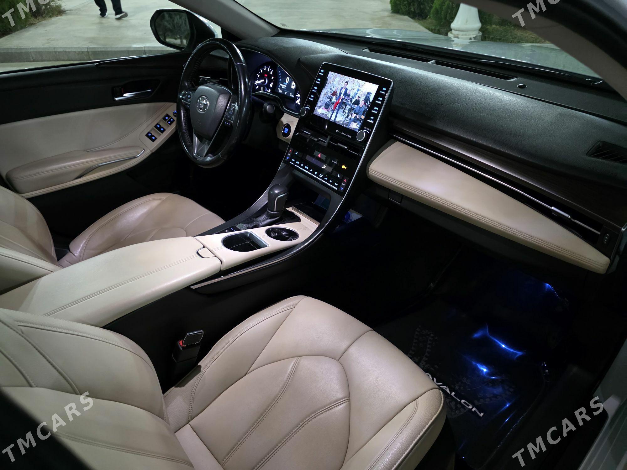 Toyota Avalon 2018 - 405 000 TMT - Büzmeýin - img 8