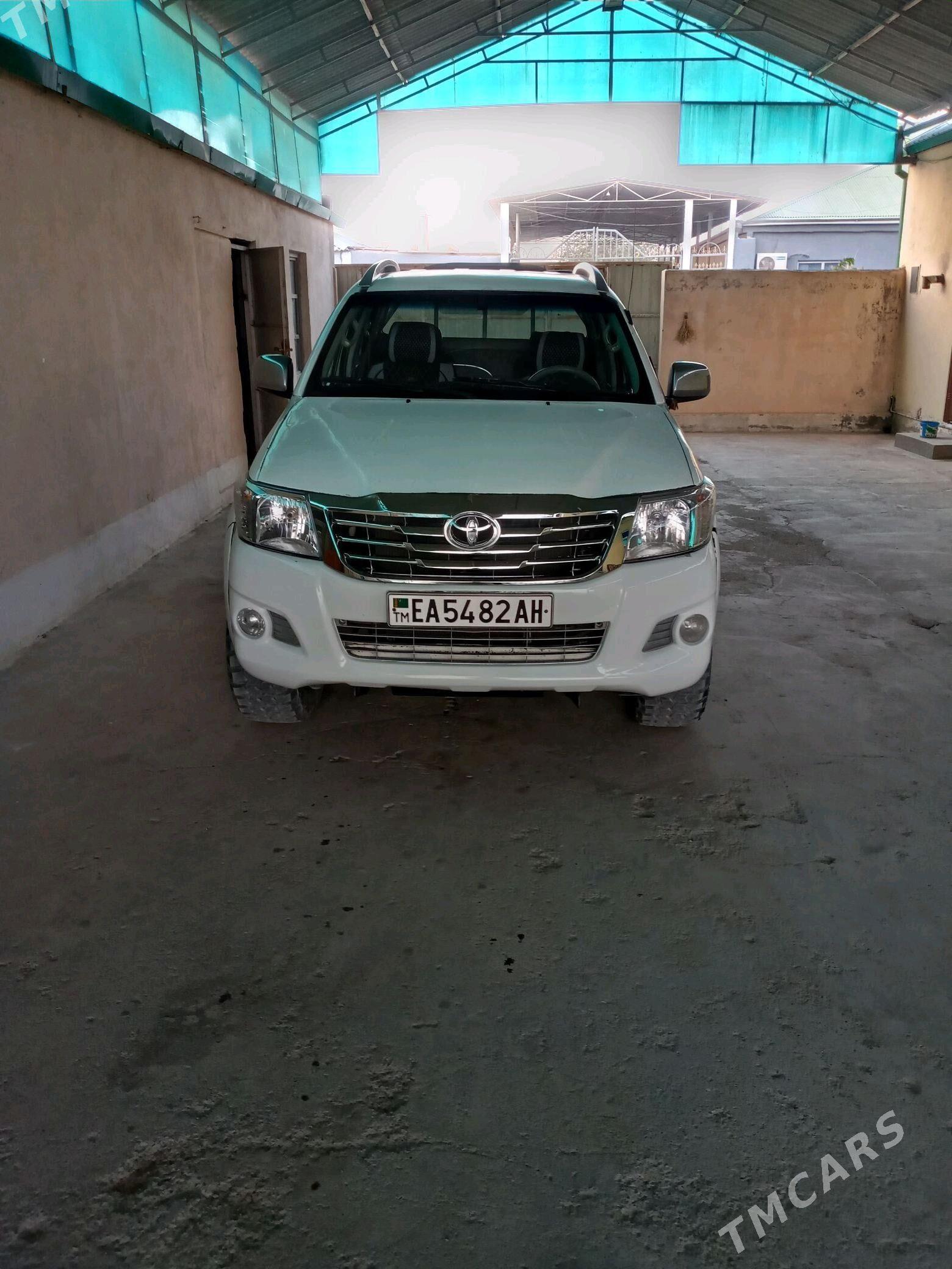 Toyota Hilux 2008 - 170 000 TMT - Aşgabat - img 6