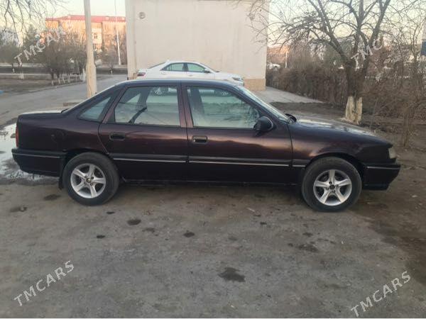 Opel Vectra 1991 - 25 000 TMT - Çärjew - img 4