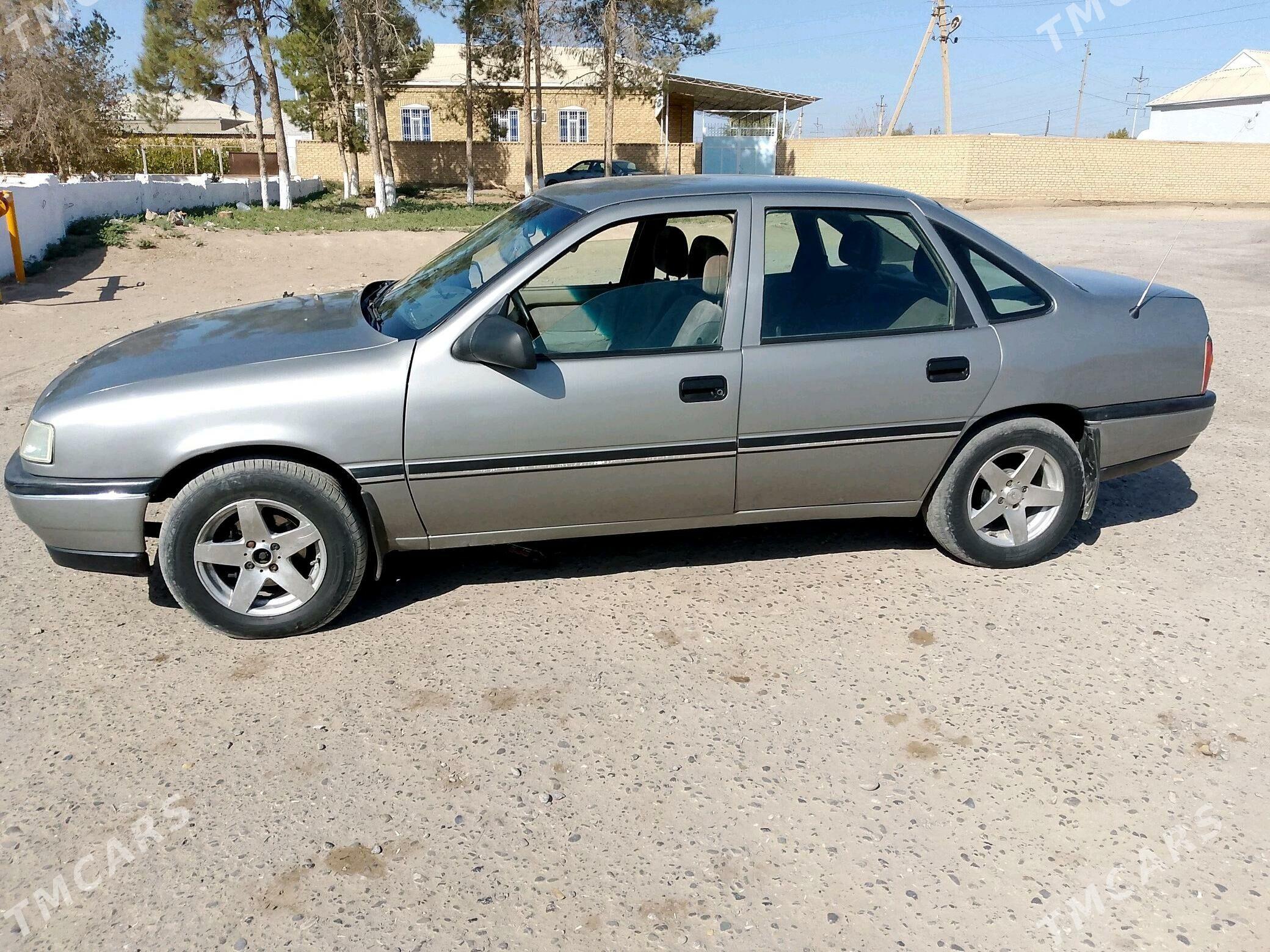 Opel Vectra 1990 - 40 000 TMT - Ýolöten - img 6