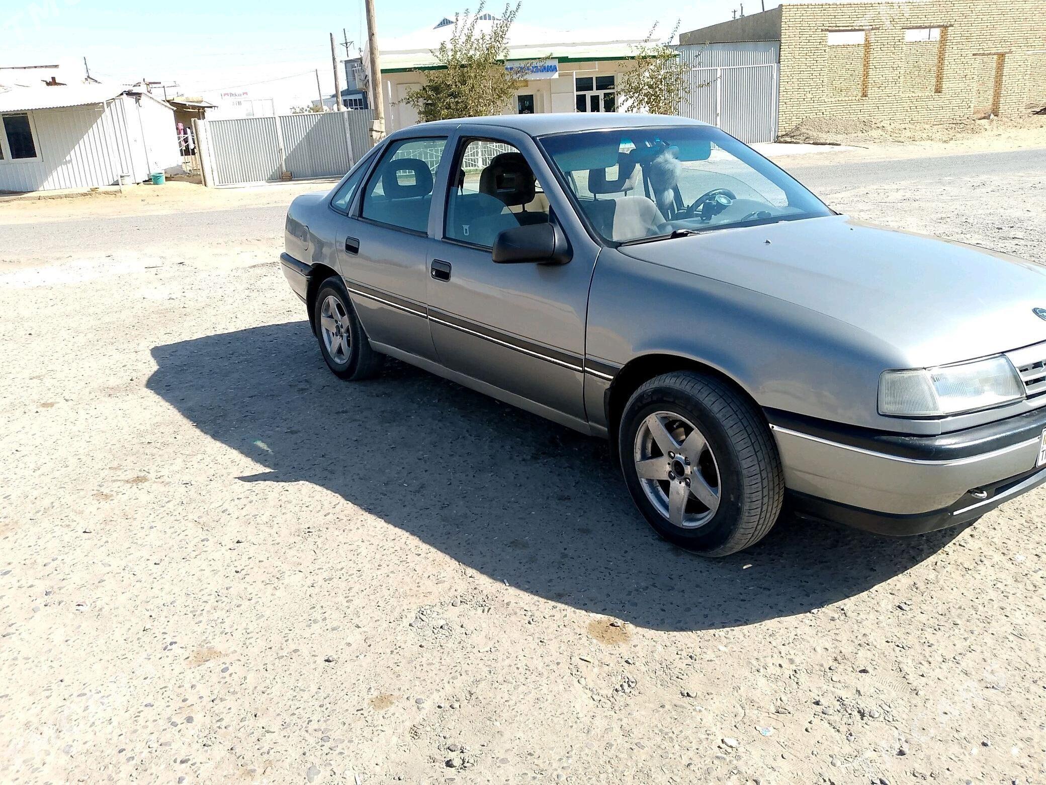 Opel Vectra 1990 - 40 000 TMT - Ýolöten - img 3